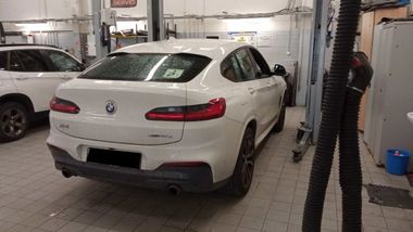 BMW X4 2018 года, 73 101 км - вид 3