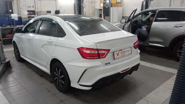 ВАЗ (LADA) Vesta 2019 года, 157 650 км - вид 4