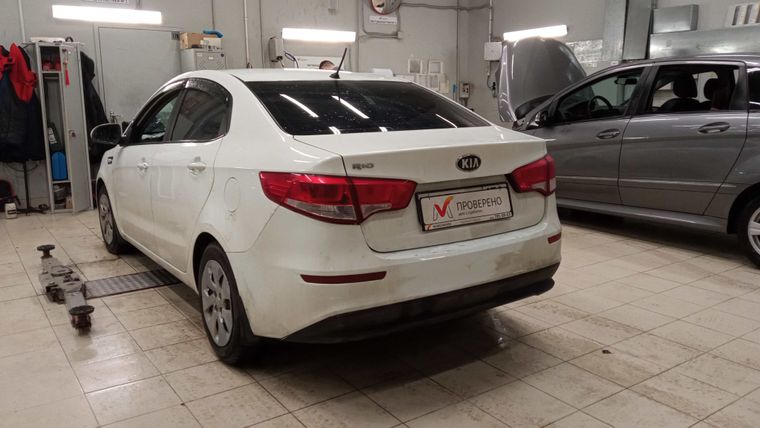 KIA Rio 2015 года, 149 000 км - вид 4