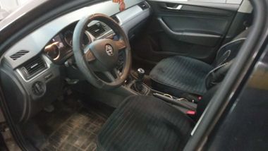 Skoda Rapid 2019 года, 52 000 км - вид 5