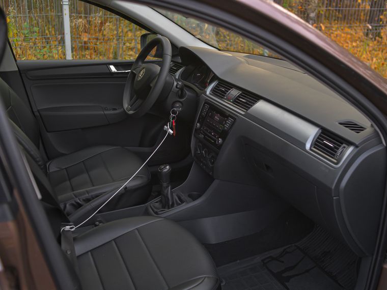 Skoda Rapid 2019 года, 52 000 км - вид 12