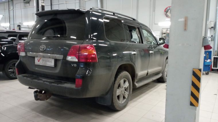 Toyota Land Cruiser 2015 года, 176 443 км - вид 3