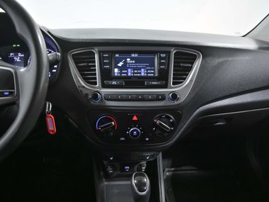 Hyundai Solaris 2021 года, 243 876 км - вид 9