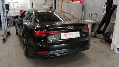 Audi A5 2018 года, 159 283 км - вид 4