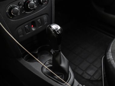 Renault Logan 2019 года, 131 654 км - вид 8