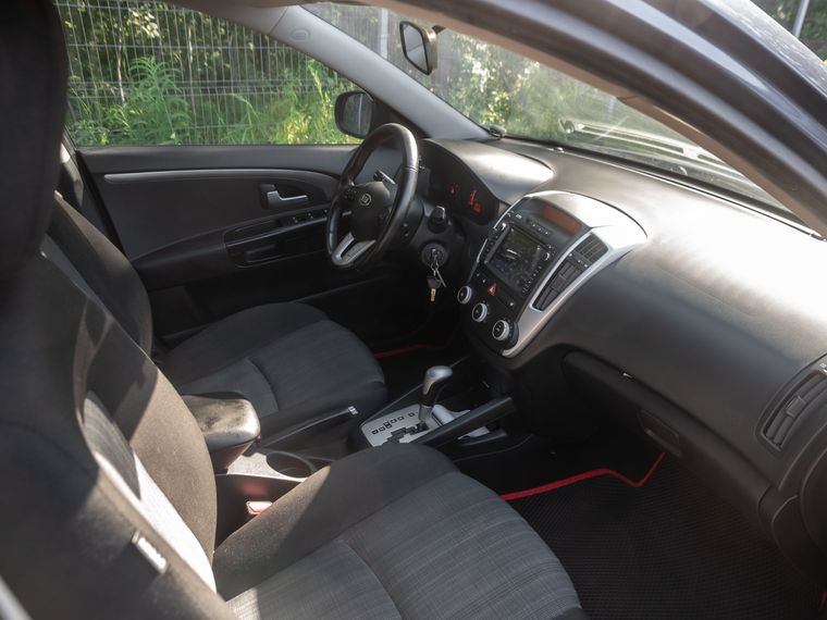 KIA Ceed 2011 года, 166 546 км - вид 11