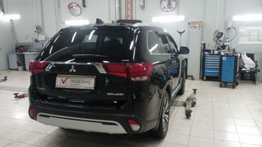 Mitsubishi Outlander 2019 года, 103 078 км - вид 3