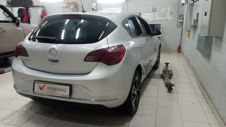 Opel Astra 2013 года, 129 868 км - вид 3