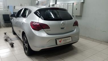 Opel Astra 2013 года, 129 868 км - вид 4