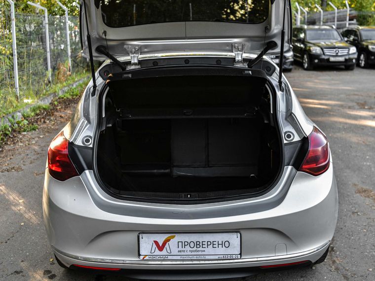 Opel Astra 2013 года, 129 868 км - вид 12