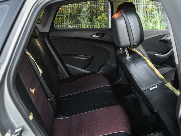 Opel Astra 2013 года, 129 868 км - вид 10