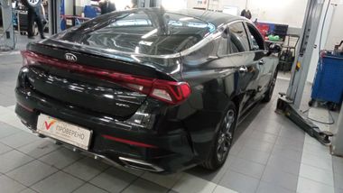 Kia K5 2020 года, 91 083 км - вид 3