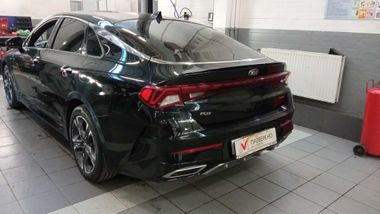 Kia K5 2020 года, 91 083 км - вид 4