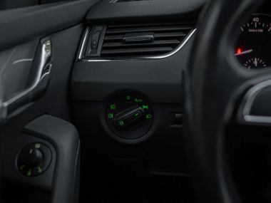Skoda Octavia 2014 года, 295 878 км - вид 12