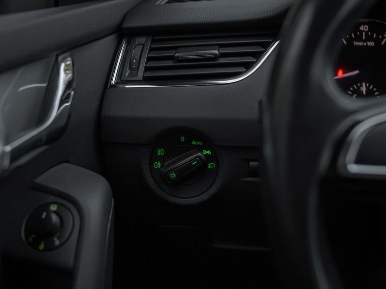 Skoda Octavia 2014 года, 295 878 км - вид 12
