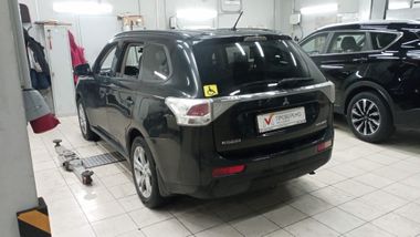 Mitsubishi Outlander 2012 года, 251 188 км - вид 4