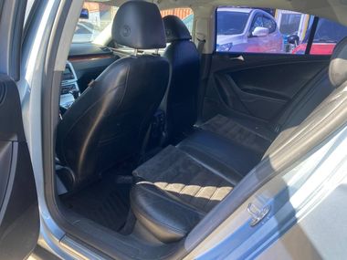 Volkswagen Passat 2010 года, 189 365 км - вид 16
