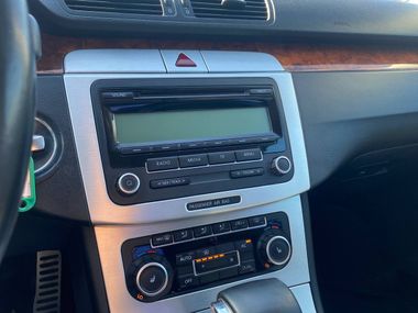 Volkswagen Passat 2010 года, 189 365 км - вид 12