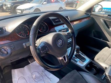 Volkswagen Passat 2010 года, 189 365 км - вид 10