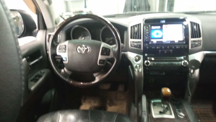 Toyota Land Cruiser 2012 года, 245 948 км - вид 5