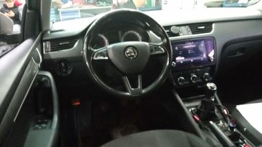 Skoda Octavia 2017 года, 181 591 км - вид 5