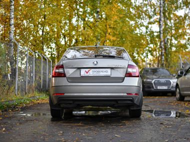 Skoda Octavia 2017 года, 181 591 км - вид 4