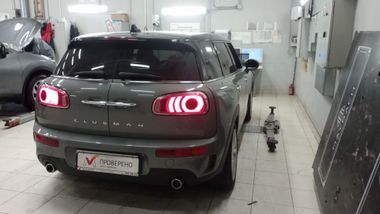 MINI Cooper SD Clubman 2019 года, 113 374 км - вид 3