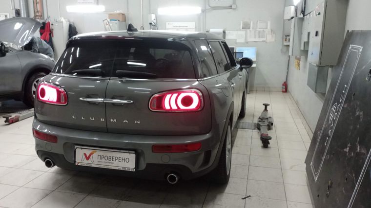 MINI Cooper SD Clubman 2019 года, 113 374 км - вид 3