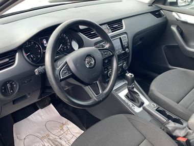 Skoda Octavia 2015 года, 140 028 км - вид 9