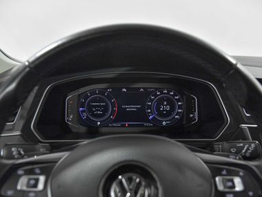 Volkswagen Tiguan 2020 года, 91 211 км - вид 9