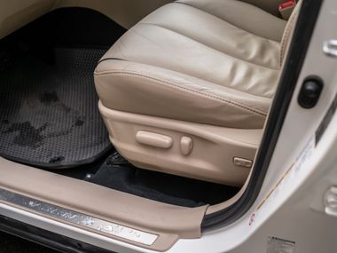 Toyota Venza 2013 года, 240 875 км - вид 13