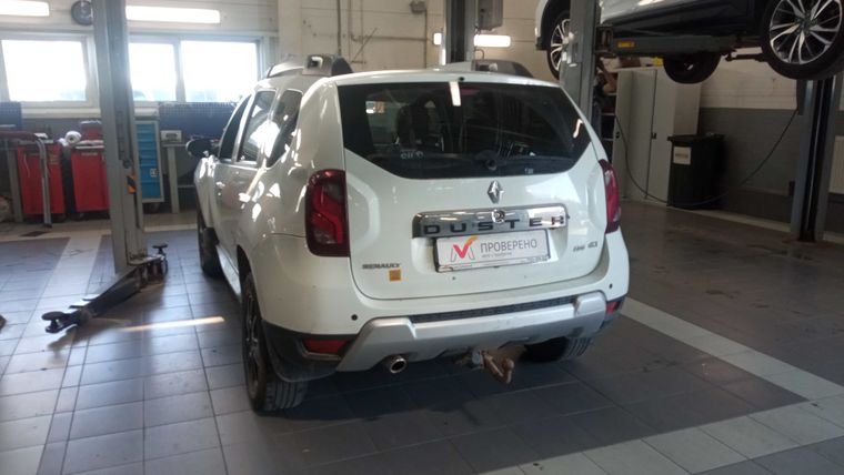 Renault Duster 2018 года, 127 444 км - вид 4