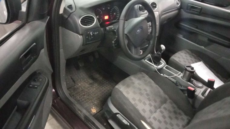 Ford Focus 2009 года, 208 542 км - вид 5