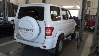 УАЗ Patriot 2018 года, 66 198 км - вид 3