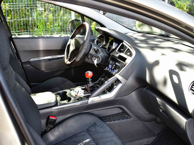 Peugeot 3008 2012 года, 189 272 км - вид 11
