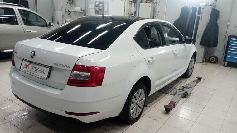 Skoda Octavia  года, 96 437 км - вид 3