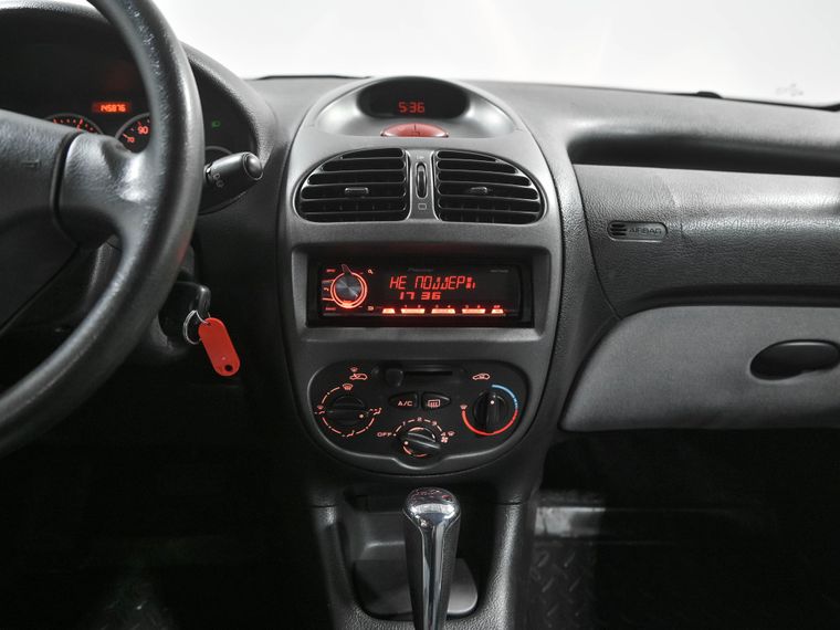 Peugeot 206 2007 года, 145 875 км - вид 9