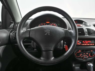 Peugeot 206 2007 года, 145 875 км - вид 9