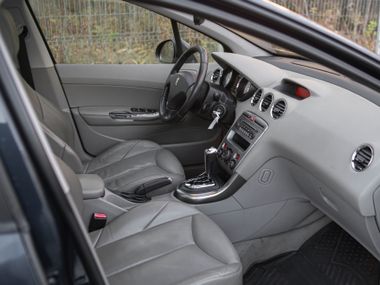 Peugeot 308 2009 года, 144 407 км - вид 13