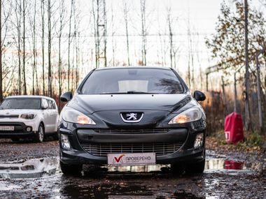 Peugeot 308 2009 года, 144 407 км - вид 3