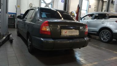 Hyundai Accent 2009 года, 220 000 км - вид 4