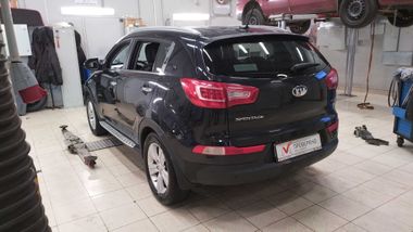 Kia Sportage 2013 года, 248 211 км - вид 4