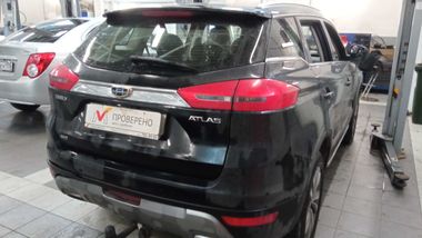 Geely Atlas 2019 года, 146 382 км - вид 3