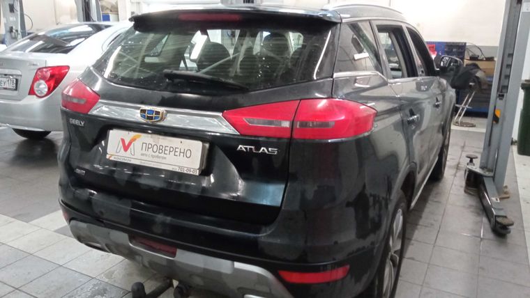 Geely Atlas 2019 года, 146 382 км - вид 3