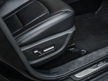 Geely Atlas 2019 года, 146 382 км - вид 17