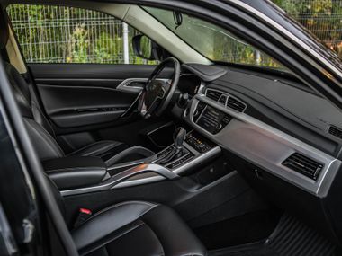 Geely Atlas 2019 года, 146 382 км - вид 16