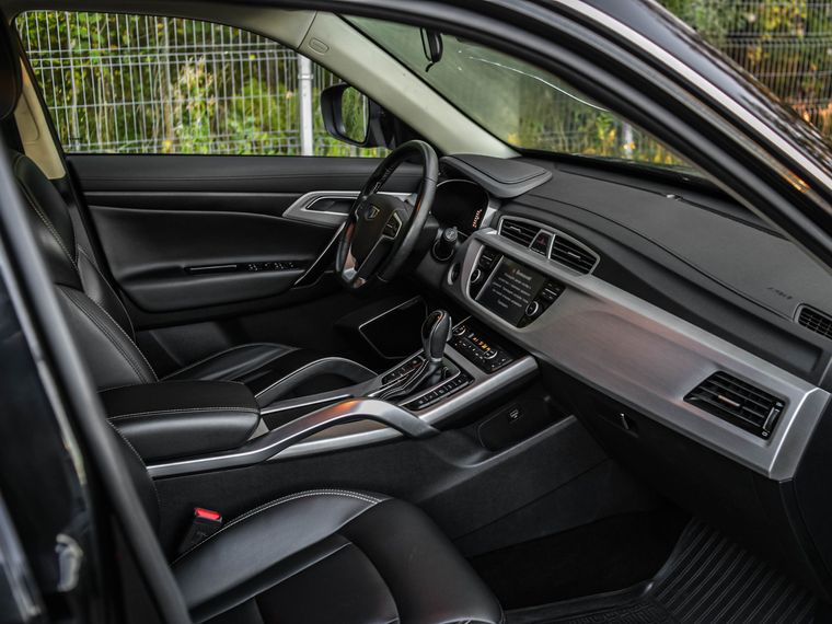 Geely Atlas 2019 года, 146 382 км - вид 16