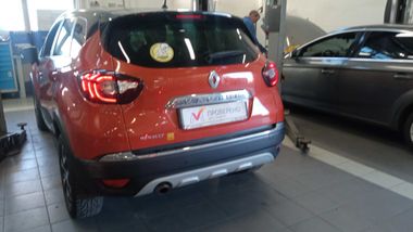 Renault Kaptur 2017 года, 113 419 км - вид 4