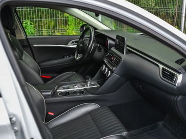 Genesis G70 2019 года, 157 822 км - вид 16