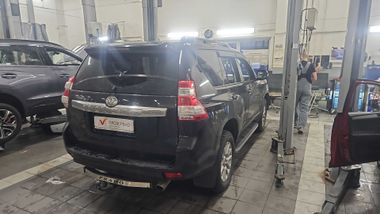 Toyota Land Cruiser Prado 2014 года, 343 840 км - вид 4